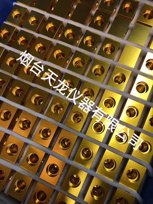 金黄彩色国产麻豆黄网站在线